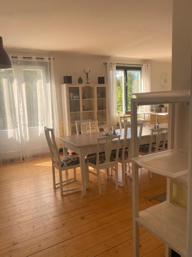 Villa Karlloesa - Bed And Breakfast Malilla Экстерьер фото