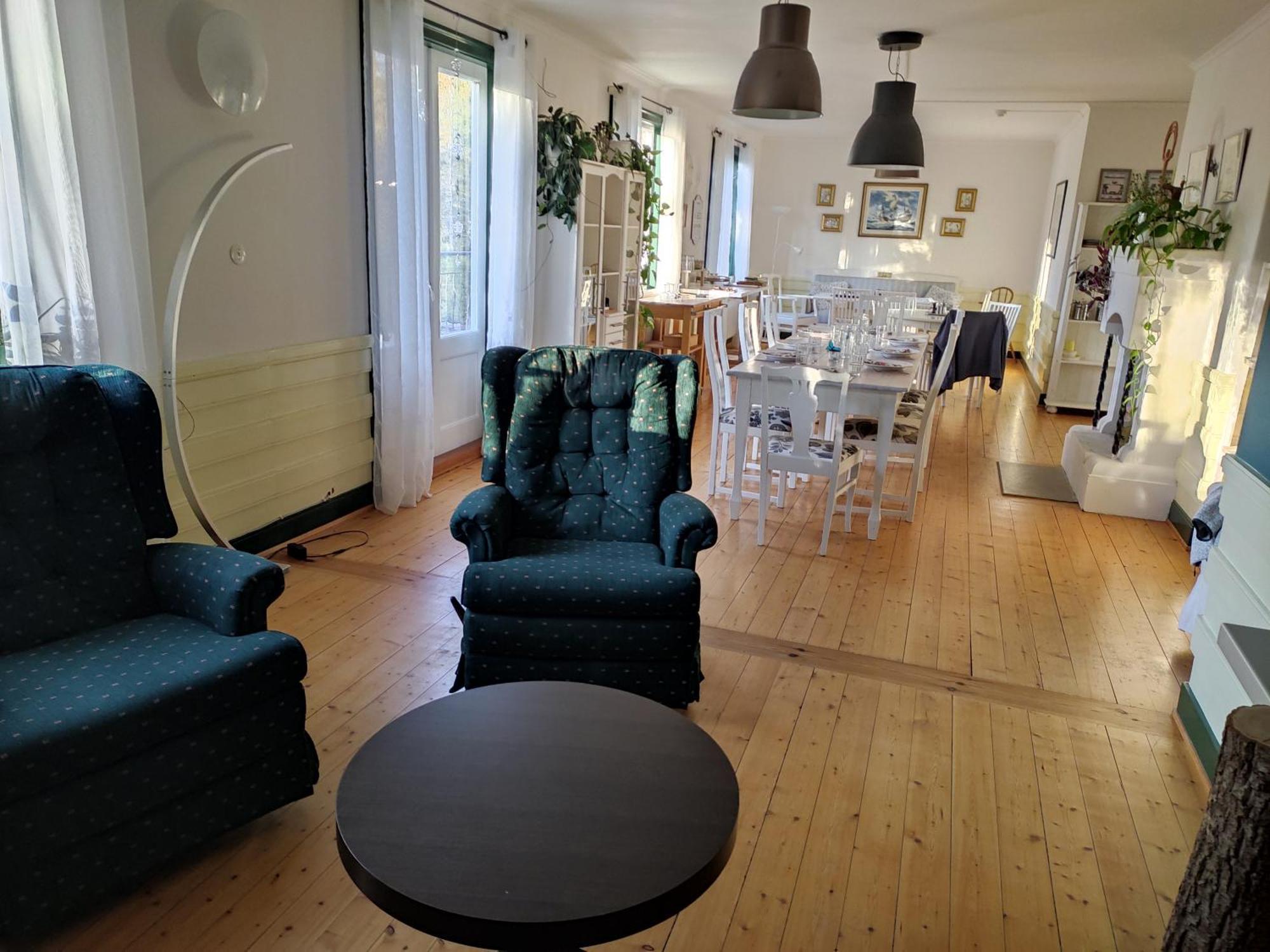 Villa Karlloesa - Bed And Breakfast Malilla Экстерьер фото